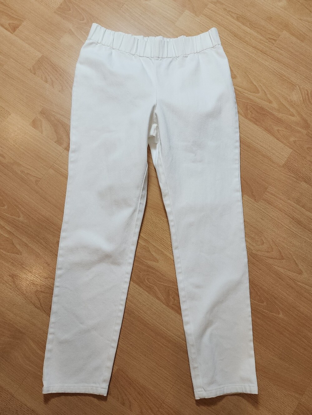 Size M Soft Surroundings Pull On White Jeans Stretch Waist Medium